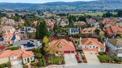 17470 Belletto Dr, Morgan Hill, CA 95037-3705