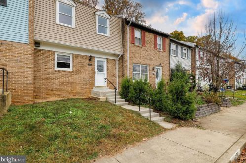 4678 Charlton Ct, Woodbridge, VA 22193-3028