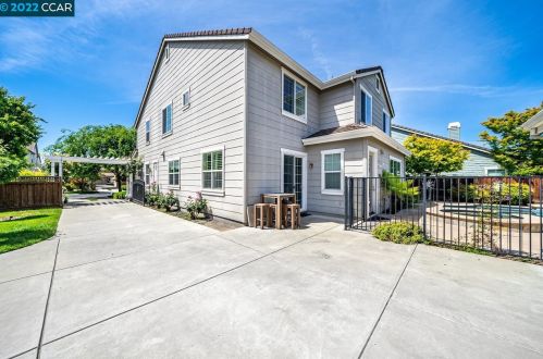 5648 Dresslar Cir, Livermore CA  94550-7194 exterior