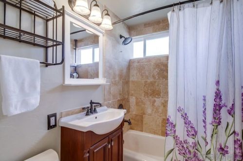 5551 Gala Ave, San Diego CA  92120-1807 exterior