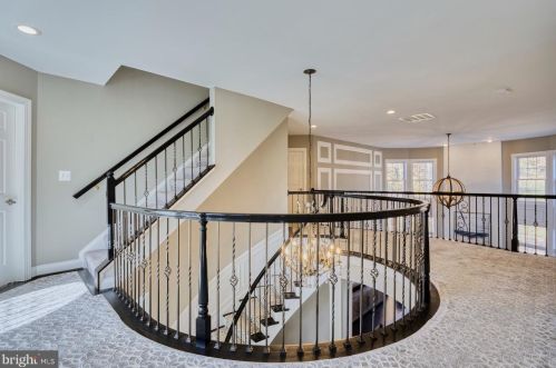 40280 Spectacular Bid Pl, Leesburg VA  20176-7173 exterior