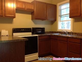 937 West Ave, Red Wing MN  55066-3122 exterior
