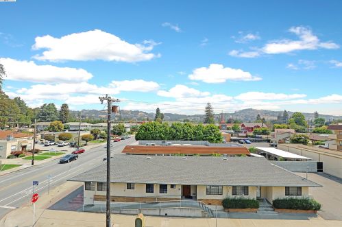 499 Estudillo Ave, San Leandro CA  94577-4919 exterior