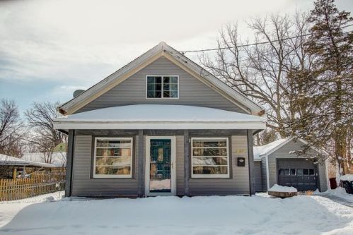 315 Lincoln Ave, Mukwonago, WI 53149-1214