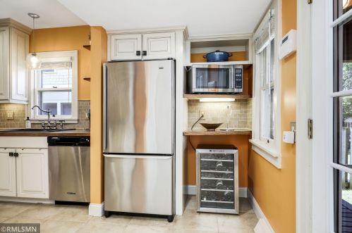 5236 Washburn Ave, Minneapolis MN  55410-2443 exterior