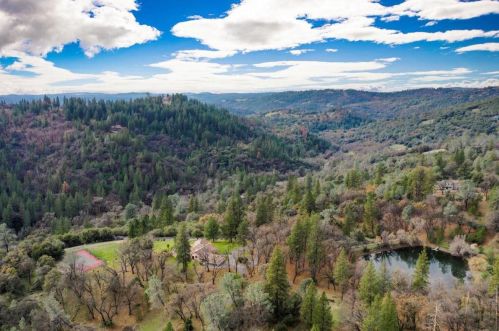 13940 Lodestar Dr, Grass Valley CA  95949-8362 exterior