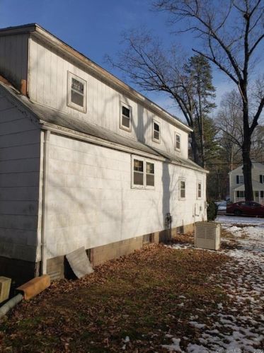 142 Wells Rd, East Windsor, CT 06088-9716