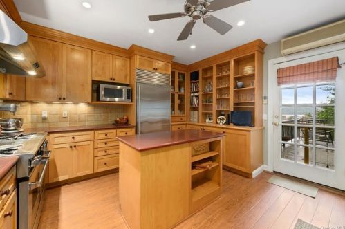 2501 Palisade Ave, Bronx, NY 10463-6104