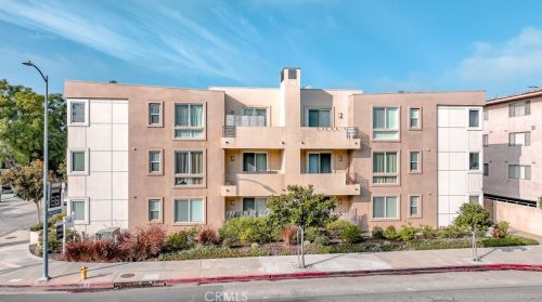 10609 Bloomfield St, North Hollywood CA  91602-3623 exterior