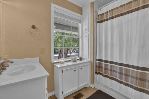 362 Marina Pl, Chita TX  75862-8211 exterior