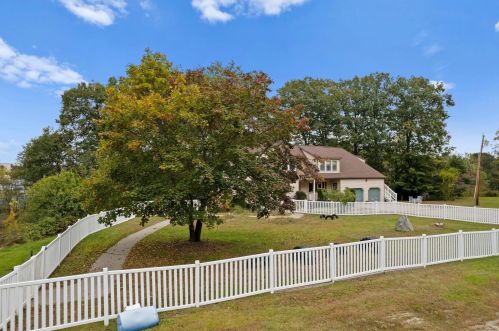 103 Durham Rd, Dover NH  03820-4363 exterior