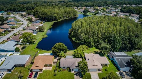 8135 Royal Hart Dr, New Port Richey, FL 34653-5055
