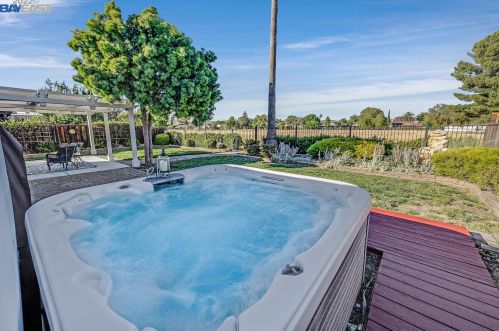 1419 Aster Ln, Livermore CA  94551-1417 exterior