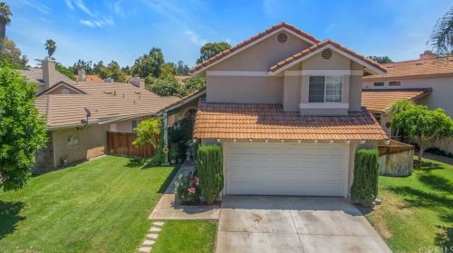 6742 Dove Ln, Riverside CA  92506-5000 exterior