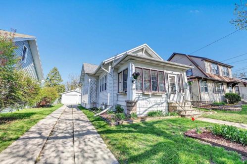 318 13th Ave, Green Bay, WI 54303-1742