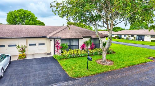 10281 Dovewood Ln, Boynton Beach, FL 33436-4011