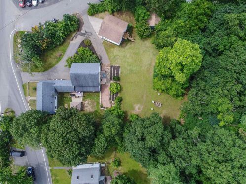 85 Broadway, Derry NH  03038-2019 exterior