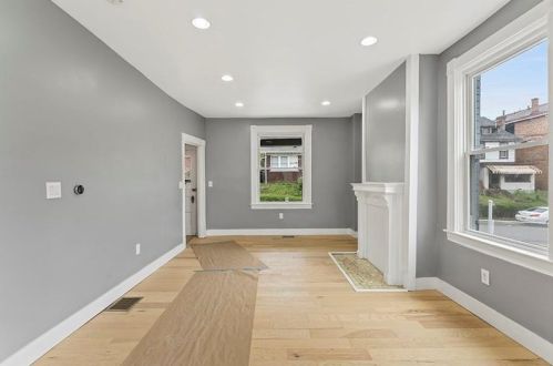 436 Kingsboro St, Pittsburgh PA  15211-2412 exterior