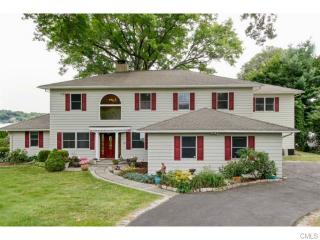 36 Arrowhead Rd, Brookfield Center, CT 06804-1535