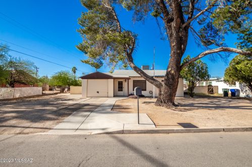 2034 Howard Stra, Tucson, AZ 85713-1441