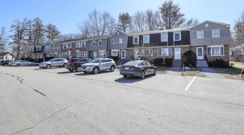 7 Foxtail Ln, Goffstown NH  03045-5272 exterior