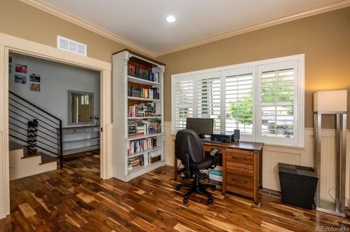 810 Jasmine St, Denver CO 80222-7016 exterior