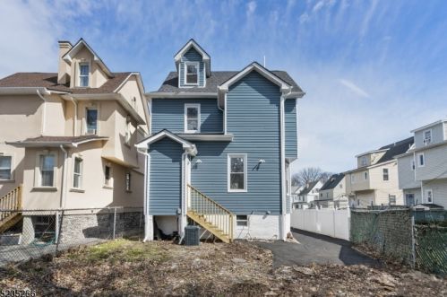 215 Rutledge Ave, East Orange NJ  07017-4911 exterior