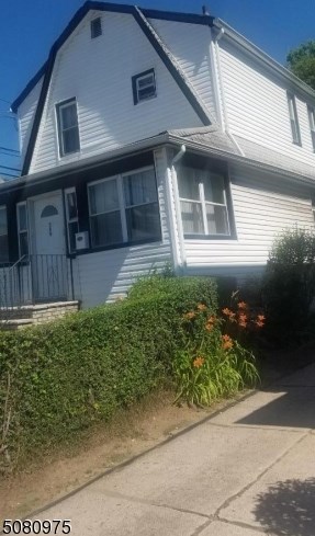 589 11th Ave, Paterson, NJ 07514-1429
