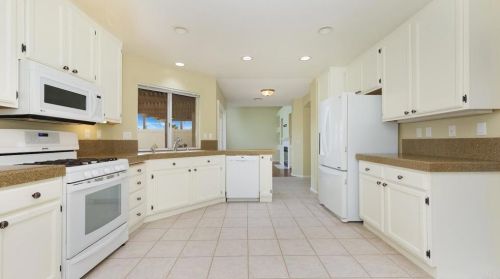 31807 Camino Rosales, Temecula CA  92592-1040 exterior