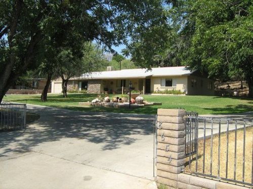 8654 Six Shooter Canyon Rd, Globe, AZ 85501-4003