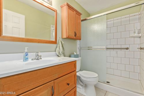 8265 Thomas Rd, Scottsdale AZ  85251-5873 exterior