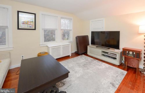 122 Park Pl, Tavistock NJ  08033-1638 exterior
