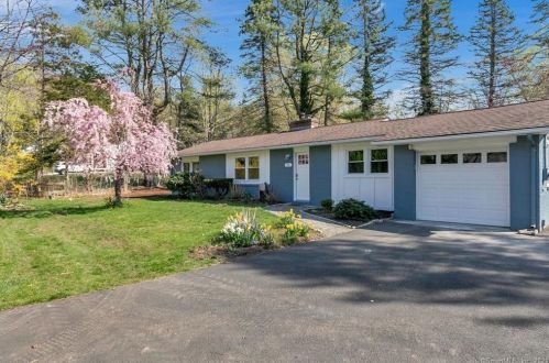 86 Woodland Dr, Northford CT  06472-1210 exterior