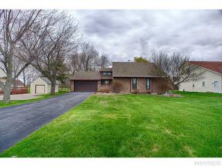 5198 William St, Cheektowaga, NY 14086-9405
