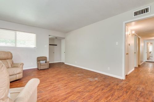 525 Salem Dr, Richardson TX  75080-3352 exterior