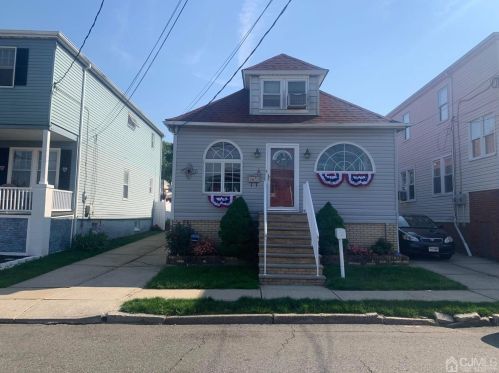 367 Leon Ave, Perth Amboy, NJ 08861-2137