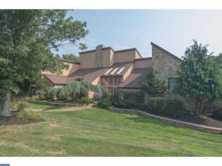 580 Summit Ln, Riegelsville, PA 18077-9728