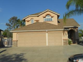 30426 Sequoia Ct, Santa Clarita, CA 91384-3741