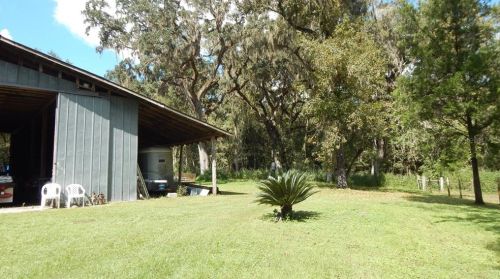 17639 Palamino Lk Dr, Dade City FL 33523-1949 exterior