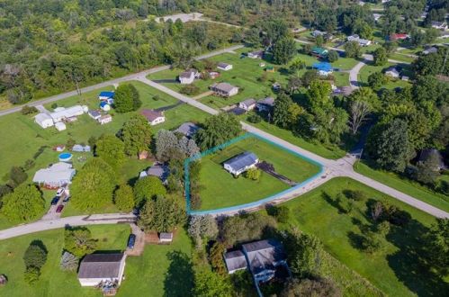 1800 Park Ln, Greenville PA  16125-8824 exterior