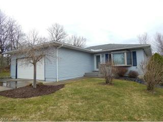 4650 Grafton Rd, Brunswick, OH 44212-2037