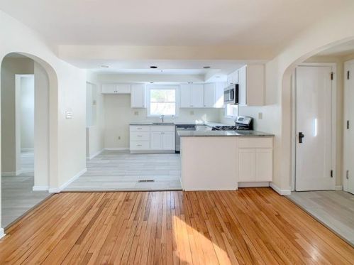 116 Woodsdale Rd, Pittsburgh, PA 15237-4058