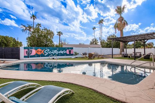 8549 Angus Dr, Scottsdale AZ  85251-5955 exterior
