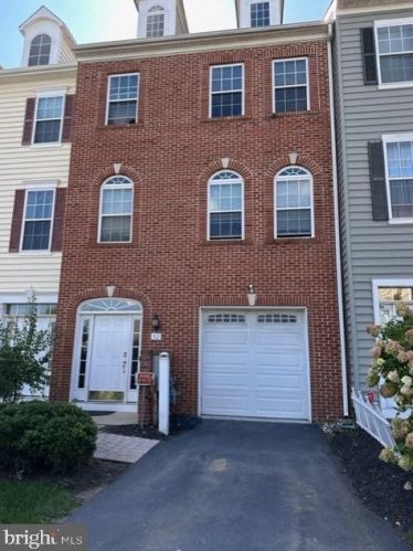 52 Grissom Dr, Bear, DE 19701-6848