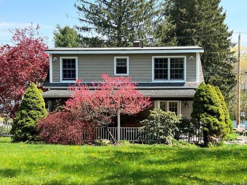 19 George St, Bridgeport CT  06611-1902 exterior