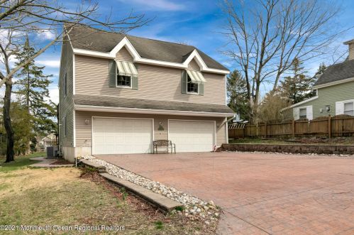 124 Jaynes Ave, Island Heights, NJ 08732-7788