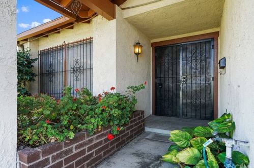 5174 Meadow Wood Ave, Lakewood, CA 90712-2856