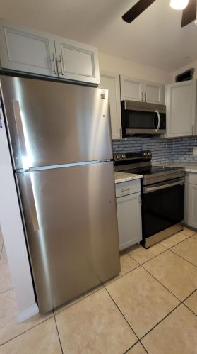 208 Easthampton I, West Palm Beach, FL 33417-1935