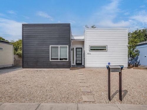 1802 Clifford Ave, Austin TX  78702-1637 exterior