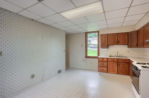 2378 Beckert Ave, Pittsburgh PA 15212-1408 exterior